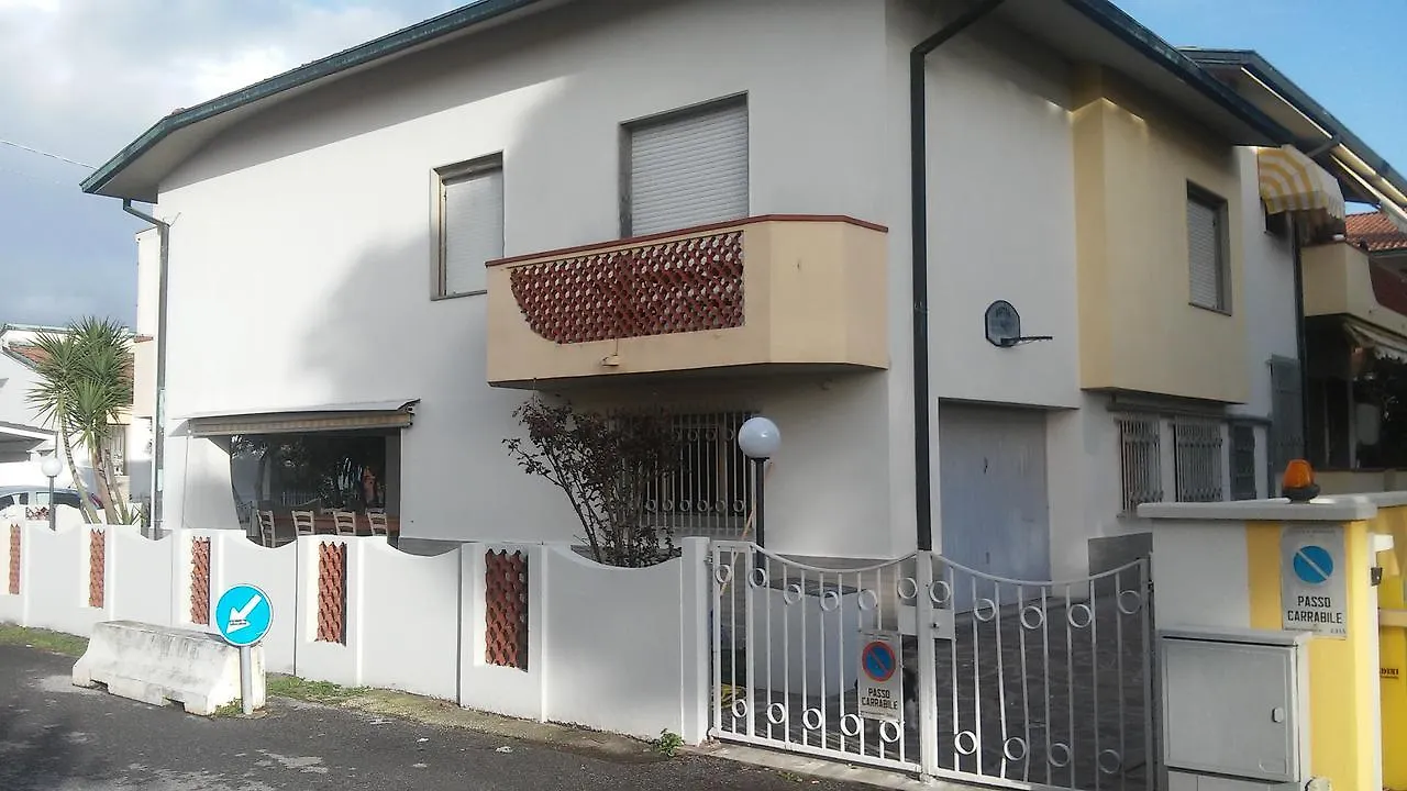 Bed & Breakfast Florinda B&B Viareggio