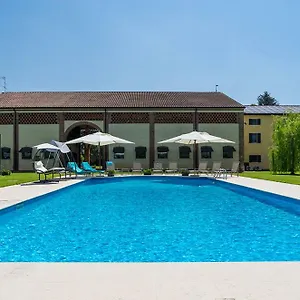 https://casa-petra.hotelinveneto.com