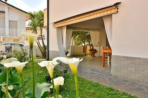 Florinda B&B Viareggio Bed & Breakfast
